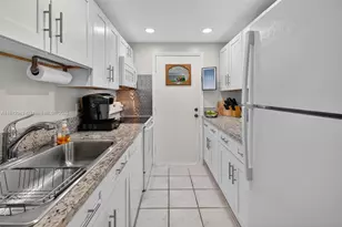 2261 NE 67th St, Fort Lauderdale, FL 33308 - Photo 13