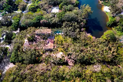 10100 Lakeside Dr, Coral Gables, FL 33156 - Photo 31