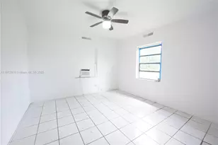 15250 Harrison Dr, Homestead, FL 33033 - Photo 5