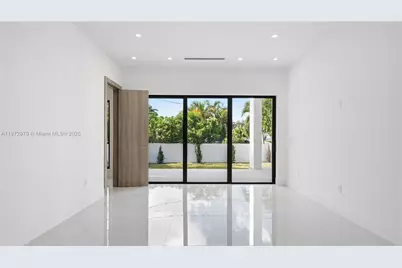 472 S Royal Poinciana Blvd, Miami Springs, FL 33166 - Photo 15