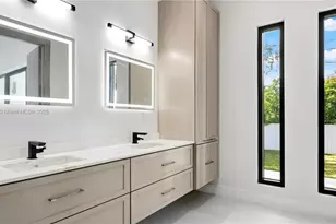 472 S Royal Poinciana Blvd, Miami Springs, FL 33166 - Photo 17