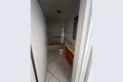 890 E 28th St, Hialeah, FL 33013 - Photo 13