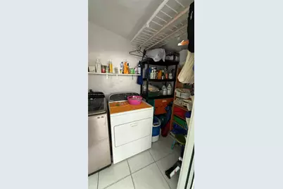 21140 NE 26th Ave, Miami, FL 33180 - Photo 37