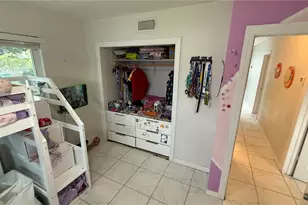 21140 NE 26th Ave, Miami, FL 33180 - Photo 53