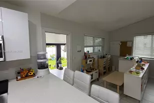 21140 NE 26th Ave, Miami, FL 33180 - Photo 31