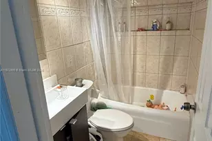 21140 NE 26th Ave, Miami, FL 33180 - Photo 57