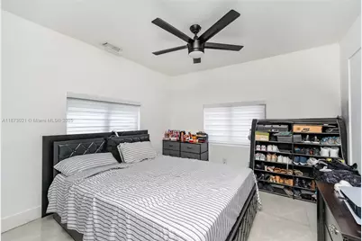 1946 NW 49th St, Miami, FL 33142 - Photo 13