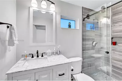 3211 Calle Largo Dr, Hollywood, FL 33021 - Photo 25