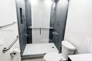 4027 Pierce St, Hollywood, FL 33021 - Photo 17