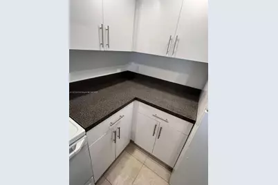 3430 N Pinewalk Dr N #636, Margate, FL 33063 - Photo 9