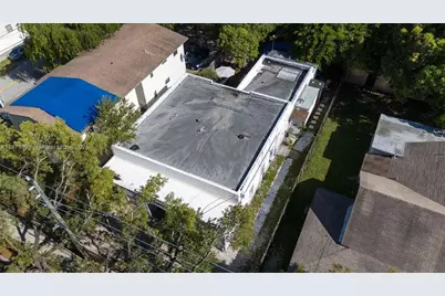 180 NW 59th St, Miami, FL 33127 - Photo 17