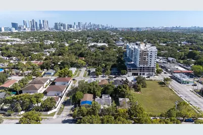 180 NW 59th St, Miami, FL 33127 - Photo 23