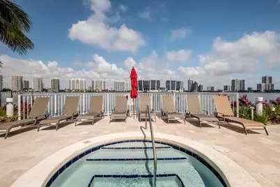 18100 N Bay Rd #809, Sunny Isles Beach, FL 33160 - Photo 9