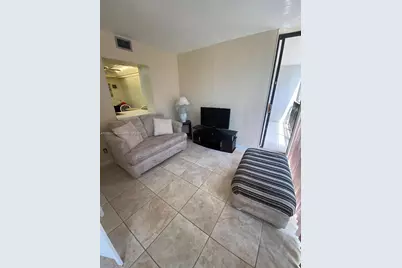 800 Parkview Dr #104, Hallandale Beach, FL 33009 - Photo 19