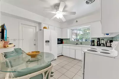 990 NE 94th St, Miami Shores, FL 33138 - Photo 19