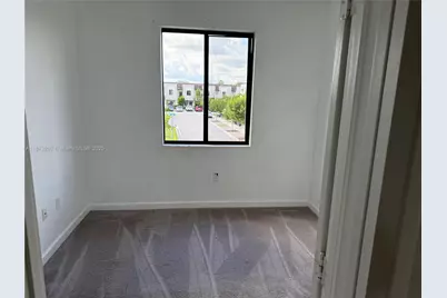 607 NE 208th Ter #607, Miami, FL 33179 - Photo 11