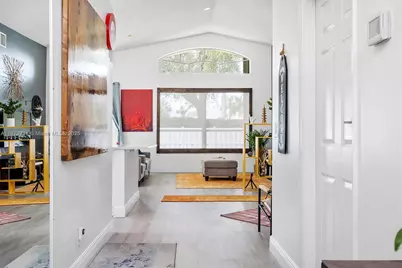 1572 NW 135th Ave, Pembroke Pines, FL 33028 - Photo 3