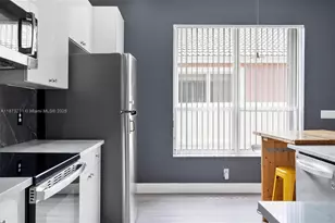 1572 NW 135th Ave, Pembroke Pines, FL 33028 - Photo 17