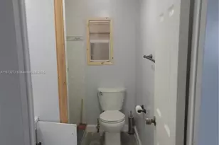 21610 NW 7th Ct, Pembroke Pines, FL 33029 - Photo 9