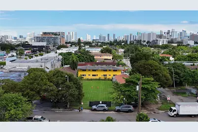 1941 NW 19th Ave, Miami, FL 33125 - Photo 13