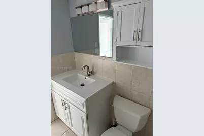 400 Kings Point Dr #525, Sunny Isles Beach, FL 33160 - Photo 11