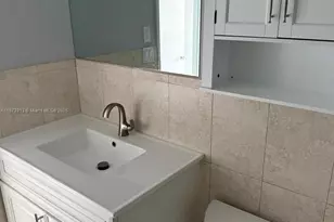 400 Kings Point Dr, Sunny Isles Beach, FL 33160 - Photo 11