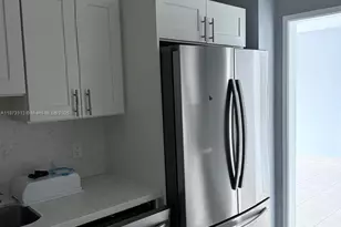 400 Kings Point Dr, Sunny Isles Beach, FL 33160 - Photo 3