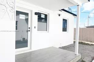 1013 NW 1st Ave, Hallandale Beach, FL 33009 - Photo 23