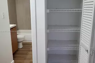 4354 NW 9th Ave, Deerfield Beach, FL 33064 - Photo 11