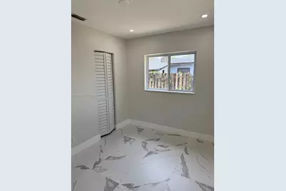 1050 NW 25th Way, Fort Lauderdale, FL 33311 - Photo 19