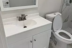 1050 NW 25th Way, Fort Lauderdale, FL 33311 - Photo 15