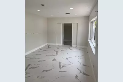 1050 NW 25th Way, Fort Lauderdale, FL 33311 - Photo 13