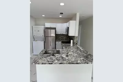 1050 NW 25th Way, Fort Lauderdale, FL 33311 - Photo 7