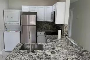 1050 NW 25th Way, Fort Lauderdale, FL 33311 - Photo 7