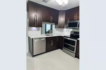 6061 NW 198th Ter, Miami, FL 33015 - Photo 9