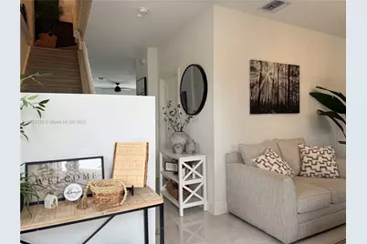 3464 W 114th Ter #3464, Hialeah, FL 33018 - Photo 5