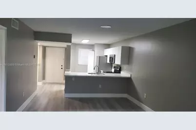 9934 Nob Hill Ln #9934, Sunrise, FL 33351 - Photo 3