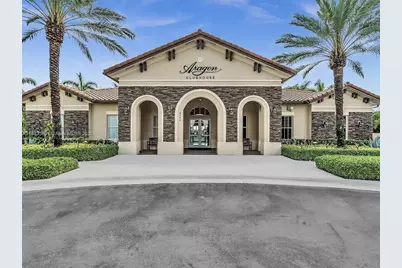 8936 W 35th Ln, Hialeah, FL 33018 - Photo 23