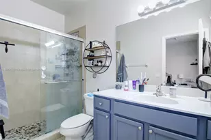 8936 W 35th Ln, Hialeah, FL 33018 - Photo 13