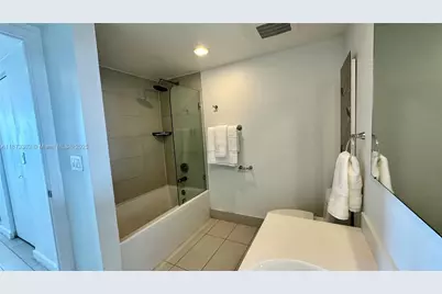 2600 E Hallandale Beach Blvd #T3205, Hallandale Beach, FL 33009 - Photo 15