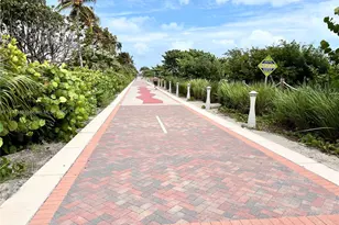 2625 Collins Ave, Miami Beach, FL 33140 - Photo 21