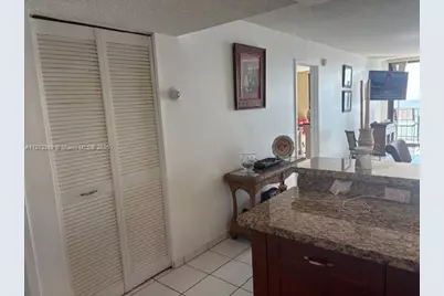 2625 Collins Ave #804, Miami Beach, FL 33140 - Photo 5