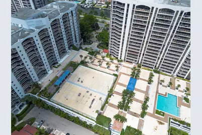 3640 Yacht Club Dr #305, Aventura, FL 33180 - Photo 5