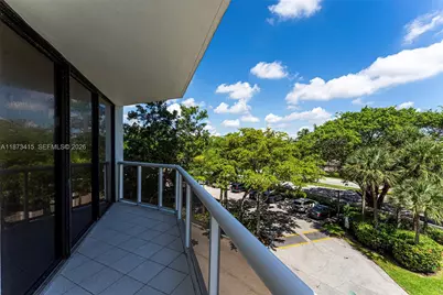 3640 Yacht Club Dr #305, Aventura, FL 33180 - Photo 9