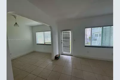 7207 Bay Dr #6, Miami Beach, FL 33141 - Photo 3