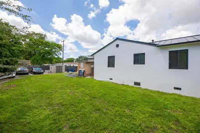 1240 Peri St, Opa-Locka, FL 33054 - Photo 21