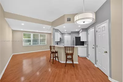 1900 Oceanwalk Ln #109, Lauderdale by the Sea, FL 33062 - Photo 17