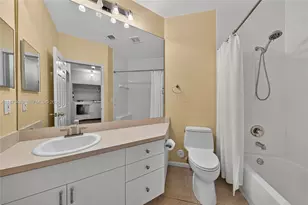 1900 Oceanwalk Ln, Lauderdale by the Sea, FL 33062 - Photo 21