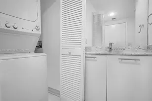 951 Brickell Ave, Miami, FL 33131 - Photo 33