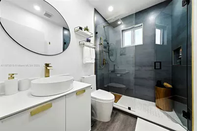 16830 NE 6th Ct, North Miami Beach, FL 33162 - Photo 11